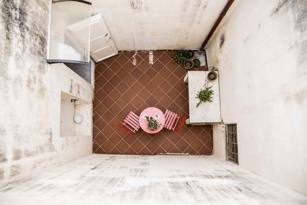 Vicodellacavallerizza - Boutique Apartments Lecce Habitación foto
